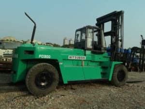 Carretilla elevadora Mitsubishi Fd300 de 30 toneladas con Japón 6D24 Engne 2015 MITSUBISHI FD300 - Product Image 3