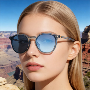 Gafas de Sol ZT-2894 para Hombre, Montura TR, Lentes de PC con Protección UV400 Clase 2, Color Negro, Cubierta Magnética, Diseño Moderno - Product Image 3
