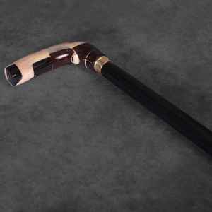 Conception élégante et fonctionnelle, cette canne de marche en résine et en bois est parfaite pour les personnes âgées - Product Image 4