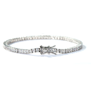 Pulsera de Tenis Aivenchy Personalizada para Mujer, Moderna, de Alta Calidad, 100% Oro Blanco Puro con Baño de Rodio y Moissanita Cuadrada - Product Image 2