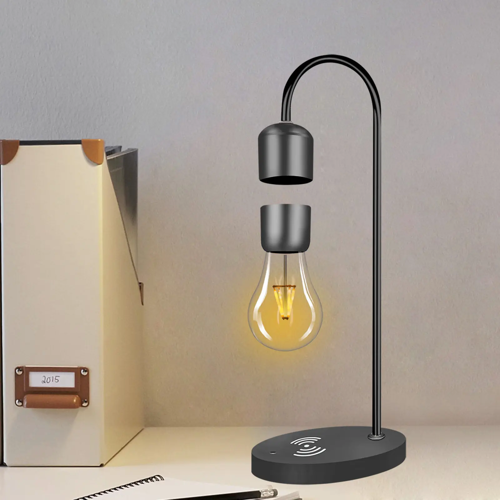 Lampada da tavolo moderna con ricarica wireless a led intelligente da comodino con decorazioni di lusso a levitazione magnetica