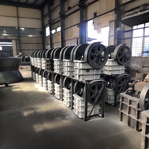 Frantoio a mascelle mini PE150x250 con motore diesel, capacità 1-5t/h, tipo mobile, 5.5kw, per la frantumazione di pietre e l'estrazione di <span class=keywords><strong>oro</strong></span> in cave - Product Image 4