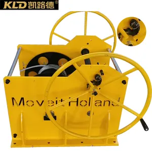 Large Hand Crank Winch 5 Tonnes Marine Mooring Winch Traction Fixed Tightening Lifting Weight Hand Crank Winch