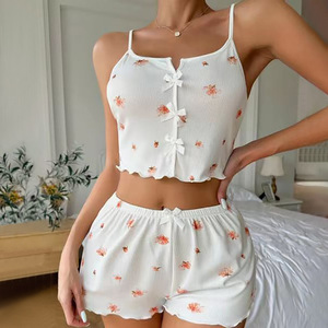 Conjunto de pijama con estampado de pestañas en forma de corazón estilo europeo y americano 2024, top tipo camisola con cuello en V y pantalones cortos, pijamas para mujer. - Product Image 3