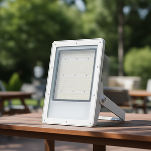 Proiettore LED Dimmerabile Altive 100W, Luce Bianca per Esterni - Product Image 3