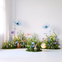 Arrangements floraux artisanaux de style influenceur, fleurs artificielles, décorations en herbe, grandes compositions vertes d'intérieur