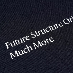 เสื้อยืดวินเทจหนาเปิดไหล่ตกผ้าฝ้ายสีดำพิมพ์ลายสตรีทแวร์ออกแบบโลโก้ได้ตามต้องการ - Product Image 5