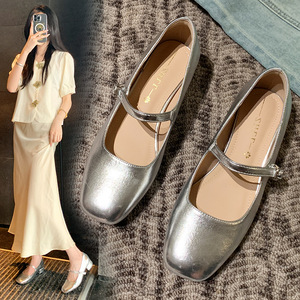 Nuevas <span class=keywords><strong>sandalias</strong></span> francesas versátiles de <span class=keywords><strong>tacón</strong></span> poco profundo para mujer con una correa, zapatos individuales de moda para primavera, verano y otoño - Product Image 2