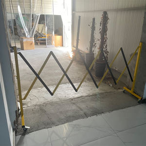 250 सेमी अस्थायी भीड़ नियंत्रण धातु विस्तार सड़क सुरक्षा स्टील एल्यूमीनियम तह रिट्रेटेबल बैरिकेड बाड़ - Product Image 5