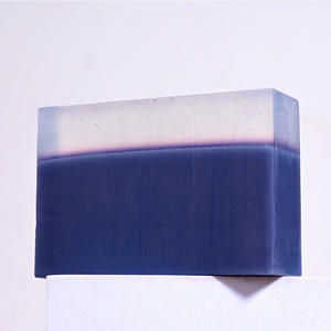 Savon Tonifiant et Blanchissant pour Hommes au <span class=keywords><strong>Cèdre</strong></span> Atlantique et Feuille d'Or 24K OEM avec Huile Essentielle de Romarin pour Peaux Sèches – Utilisation Visage et Corps - Product Image 5