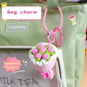 พวงกุญแจถักมือรูปดอกไม้ กุหลาบและทานตะวัน ของตกแต่งกระเป๋า - Product Image 3