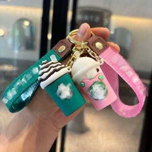 Llavero Creativo 3D de PVC con Diseño de Oso de Helado y Taza de Café <span class=keywords><strong>Boba</strong></span>, Colgante de Plástico para Mochila, Llaves de Coche, Regalos para Parejas - Product Image 3