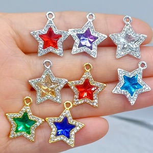 Dijes Metálicos Brillantes en Forma <span class=keywords><strong>de</strong></span> Estrella <span class=keywords><strong>de</strong></span> Cinco <span class=keywords><strong>Puntas</strong></span>, Color Rojo, Morado y Blanco, para Decoración <span class=keywords><strong>de</strong></span> Fundas <span class=keywords><strong>de</strong></span> Teléfono, Manualidades y Accesorios - Product Image 1
