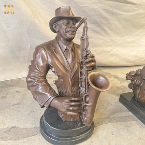 Fabriqué à la main 38cm petite décoration moderne Bronze laiton saxophone joueur Statue <span class=keywords><strong>musicien</strong></span> Figurine abstraite clarinette Statue - Product Image 2