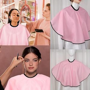 Cape de <span class=keywords><strong>Coiffeur</strong></span> Rose Courte Personnalisable avec Logo, Coupe Parapluie, pour Teinture Capillaire, Salon de Coiffure, Institut de Beauté et Maquillage - Product Image 3