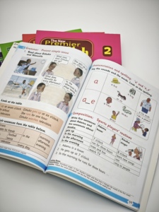 Libro de texto The New Premier English para primaria - Product Image 3