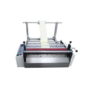 Machine de découpe entièrement automatique pour bâches en rouleau, papier, film plastique PVC/PE et papier en rouleau - Product Image 2