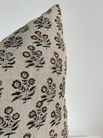Taie d'oreiller en lin beige avec imprimé floral marron Design rétro pour canapé salon ajouter de la chaleur à la décoration intérieure