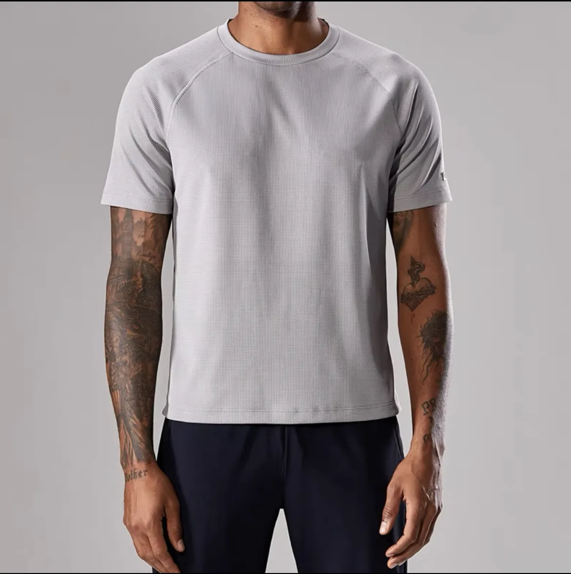 卸売フィットネスアパレルプラスサイズメンズ通気性Tシャツスポーツウェア速乾性アパレル新しいメンズジムTシャツ