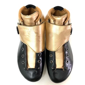 Patins à roulettes en ligne professionnels de haute qualité entièrement en fibre de carbone, faits à la main, avec empeigne en cuir - Product Image 3