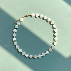 Collana Corta da Sposa con Perle Naturali Bianche a Forma di Stella e Cuore per Donna - Vendita all'Ingrosso - Product Image 1