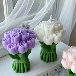Tulip Bouquet Shaped Scented Candle Romantic Atmosphere Ornament Valentine's Day Gift Floral Aroma Candle Home <b>Table</b> Decor Prese - Product Image 2