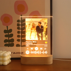 Lámpara de Escritorio UV <span class=keywords><strong>con</strong></span> Marco de Fotos LED Personalizado, Luces Musicales <span class=keywords><strong>con</strong></span> <span class=keywords><strong>Canción</strong></span> <span class=keywords><strong>Personalizada</strong></span>, Lámpara <span class=keywords><strong>con</strong></span> <span class=keywords><strong>Nombre</strong></span> Personalizado para Niños - Product Image 1