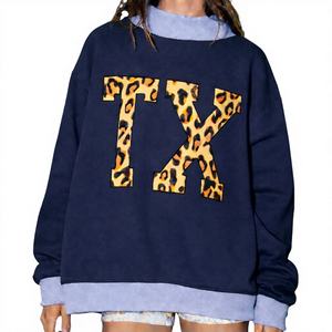 Pull en molleton oversize élégant pour femmes, à col montant, manches longues, confortable, coupe décontractée, chic, écologique, hiver, automne, badge - Product Image 1