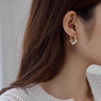 Boucles d'oreilles tendance coréennes simples géométriques à franges de perles, clous d'oreille nuage avec tempérament exquis, style super féerique en alliage