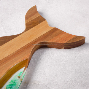 WOODSUN Mini petites planches à découper en forme de baleine de la série New Ocean Resin - Product Image 4