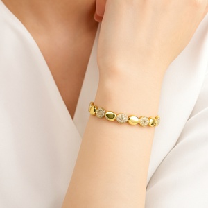 Europe and United States Luxury Trendy <b>Copper</b> Zircon <b>Bracelet</b> for Ladies Factory Wholesale Hot Cross-Border Niche Product - Product Image 3