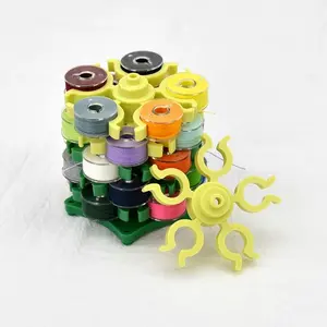 Groothandel Nieuwe Willekeurige Kleur Naaien Accessoire Spoel Ring Organizer Rubber Spoel Opslag Draaiende Doos Spoel Toren