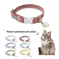 Nouvelle Tendance Collier pour Animaux de Compagnie Réglable en Polyester avec Pendentif Fleur et Boucle à Grille
