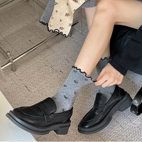 Chaussettes mi-mollet en coton pour femme, style Lolita, avec bordure en dentelle, coupe ample, pour automne et hiver