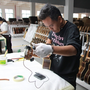 กีตาร์ฟลาเมงโกแบบคัทอะเวย์ พร้อมปิ๊กอัพ Fishman PSY-301 คุณภาพสูง หน้าไม้สปรูซ ผลิตด้วยมือจากสเปน กีตาร์คลาสสิก - Product Image 6