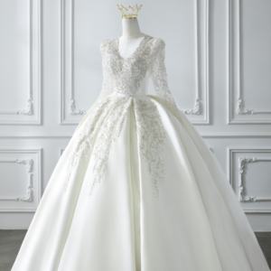 ओफेलीसा लक्जरी शाही राजकुमारी सैटिन गेंद का गाउन, जो भव्य समारोहों के लिए फूलों की लंबी आस्तीन के फीके साथ बिच गया - Product Image 3