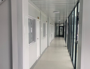 Giá Rẻ Cơ Bản Modular Gấp Kết Nối Container Chống Cháy Không Thấm Nước Khu Dân Cư Phòng Văn Phòng Di Chuyển Thuê Bán Hoạt Động Nhà - Product Image 3