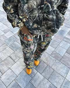 Set pakaian olahraga bordir kustom dua potong Camoflouge Set Sweatsuit <span class=keywords><strong>Camo</strong></span> Zip up Boxy jaket Hoodie dan Sweatpants Set untuk pria wanita - Product Image 3