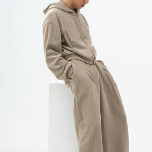 Veste zippée en velours côtelé à col, coupe oversize et courte, décorée de rivets étoile, style streetwear, vente en gros - Product Image 5