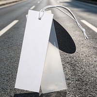 Étiquettes suspendues et étiquettes de vêtements de luxe écologiques personnalisées pour sacs et vêtements, étiquettes en papier imprimées en sérigraphie avec logo personnalisé