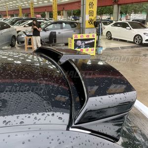 สปอยเลอร์หลังคาคาร์บอนไฟเบอร์คุณภาพสูง ชุดแต่งสำหรับ Audi A1 R18 ปี 2010-2014 - Product Image 6