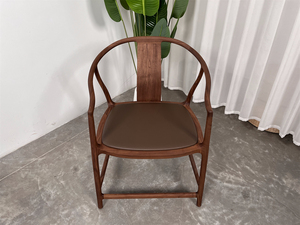 Poltrona Circolare <span class=keywords><strong>in</strong></span> Noce 'Ruyi' <span class=keywords><strong>con</strong></span> Cuscino <span class=keywords><strong>in</strong></span> Vera Pelle - Classica Poltrona Cinese <span class=keywords><strong>in</strong></span> <span class=keywords><strong>Legno</strong></span> Massello - Product Image 3