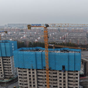 Grue à tour autoportante à tête plate Dahan QTZ80, capacité de levage de 6 tonnes, moment de levage de 80 t.m, portée de 60 m, certifiée ISO 9001 - Product Image 3