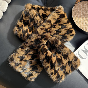 Sciarpa da donna in vera pelliccia di <span class=keywords><strong>visone</strong></span>, marrone e nera, con motivo a croce, scaldacollo invernale, all'ingrosso - Product Image 1