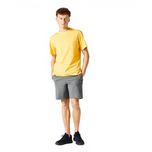Shorts deportivos esenciales de verano para hombre, ligeros, con cintura elástica, cordón ajustable y bolsillo con cremallera segura. - Product Image 6