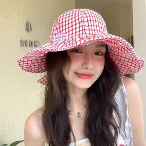 Chapeau Bob Coréen à Carreaux Rouges, Large Bord, Protection Solaire, Printemps-Été, Idéal pour l'Extérieur - Product Image 1