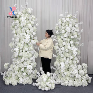 Arco de Flores Artificiales de Seda Densa Blanca Pura Realista de Alta Calidad con Rosas y Hortensias para Decoración de Fondo de Boda - Product Image 1