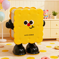 Poubelle de salon en plastique, design biscuit de dessin animé, luxe léger, grande capacité, à pression, mignonne et créative, avec couvercle et roulettes mobiles
