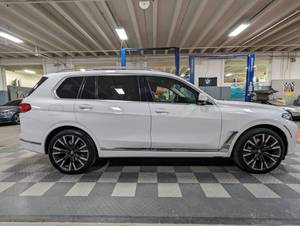 รถยนต์มือสอง Best Price X7 AWD XDrive40 ประเภท SUV พวงมาลัยซ้าย สีภายในเข้ม - Product Image 3