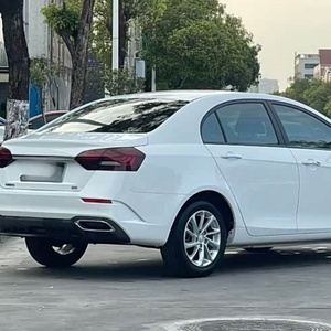 <span class=keywords><strong>2020</strong></span> para Emgrand 1.5L Sedán con Todas las Opciones |   Techo corredizo |   Interior de Cuero |   Volante a la Izquierda |   Euro VI |   En perfectas condiciones - Product Image 3